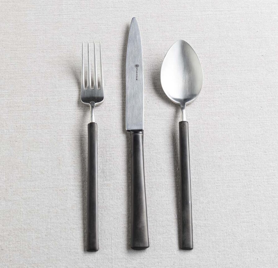 Studio Raw Black/Silver cutlery
