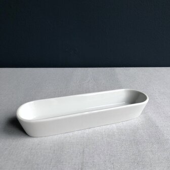 Casual oval tray 18 cm