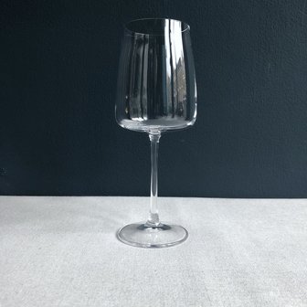 Essential white wine glass