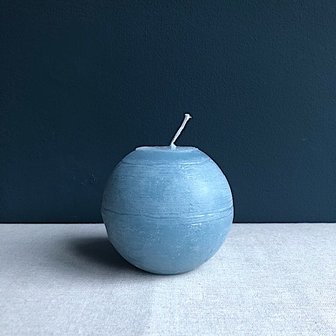 Ball candle blue