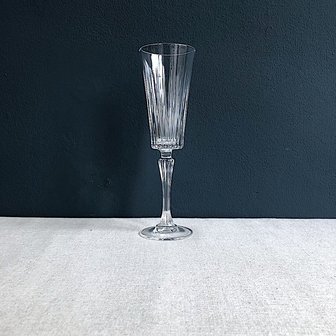 Timeless champagne glass