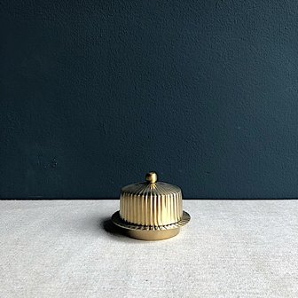 Oro butter dish