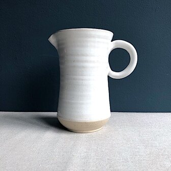 KAVW jug white