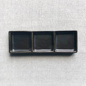 Black Ceres plate 24x8 cm