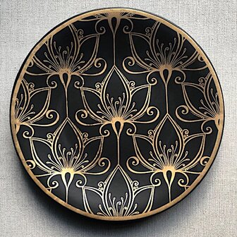 Lotus plate 27 cm