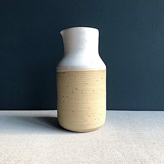 KAVW jug white/cream