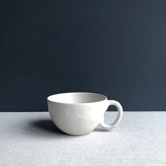 Atelier Asparagus tea cup