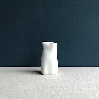 Jelly jug 15 cl matte white [RENTAL]