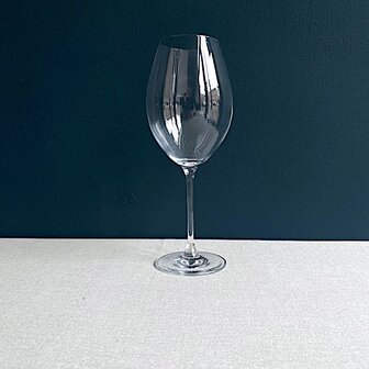 IV Veritas Rioja glass