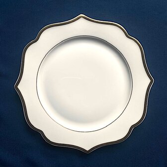 Ionica Gold plate 28 cm