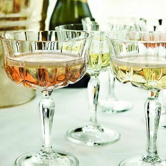 Opera coupe [RENTAL]