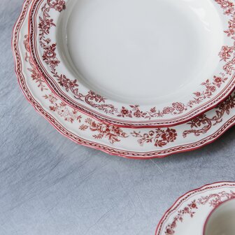 Cyril Burgundy deep plate 23 cm [RENTAL]
