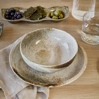 Yukishino plate 16,7 cm