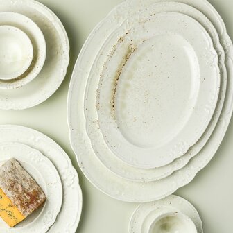 Seance Beige oval plate 37,5 x 28 cm
