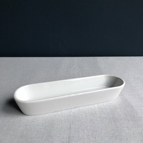 Casual oval tray 18 cm