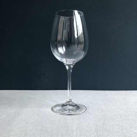 Red wine glass Invino