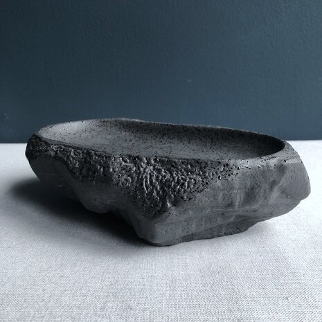 Q Raw rock oval [SALE]
