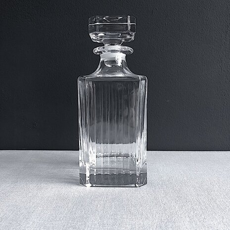 Timeless whisky carafe