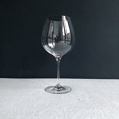 IV Veritas Bourgogne glass