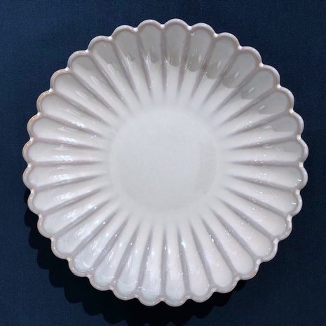 White Lotus deep plate 22 cm