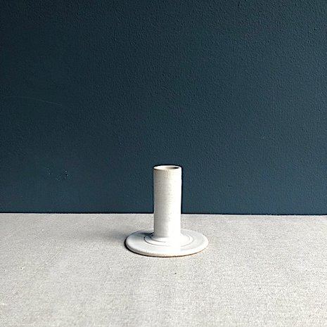 KAVW candle holder white