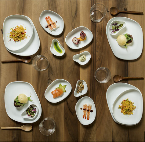 Bord Yayoi 19x16 cm mat [VERHUUR]