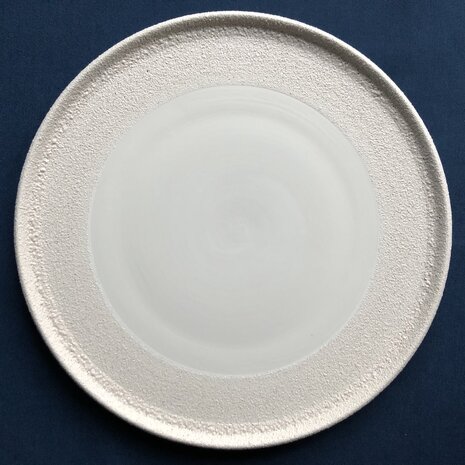 Vulcano plate 28 cm [RENTAL]