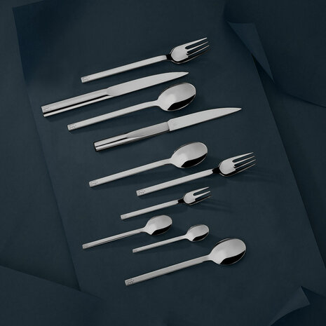 Tafelmes L'E Starck [Pointed]