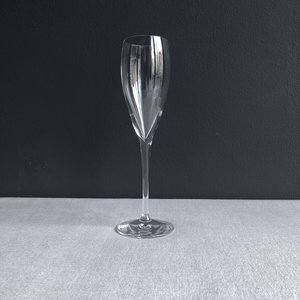  More champagne glass