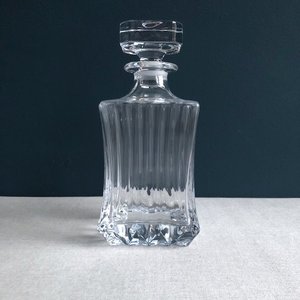 Adagio whisky decanter
